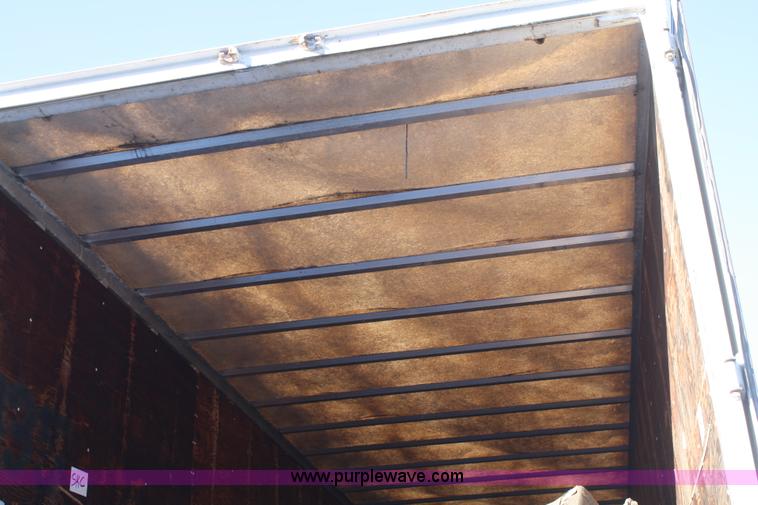 image for item O9898 1995 Utility 48' dry van trailer