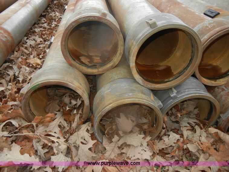 image for item AB9777 (16) pieces of irrigation pipe