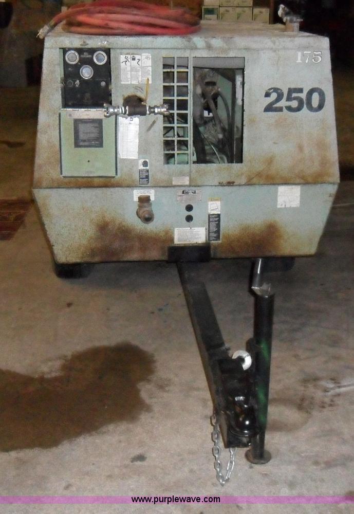 image for item B1699 Sullair 250 DPQJD