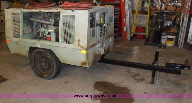 image for item B1699 Sullair 250 DPQJD