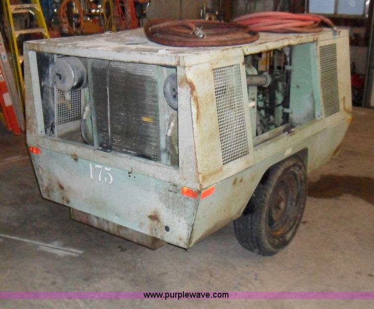 image for item B1699 Sullair 250 DPQJD