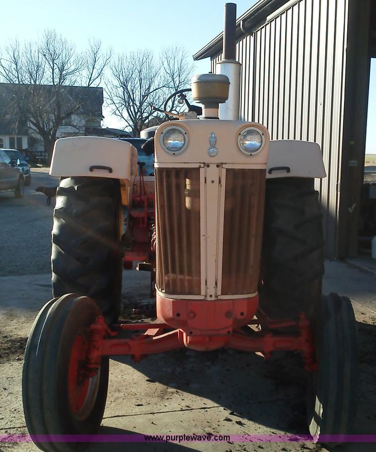 image for item B1716 1967 Case 930 tractor