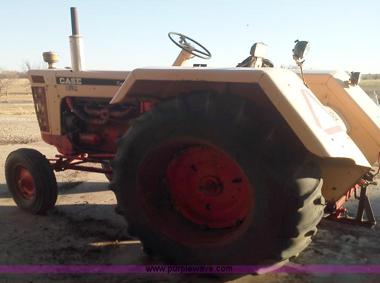 image for item B1716 1967 Case 930 tractor