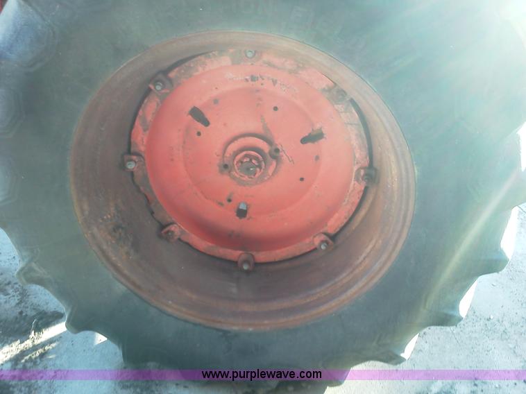 image for item B1716 1967 Case 930 tractor