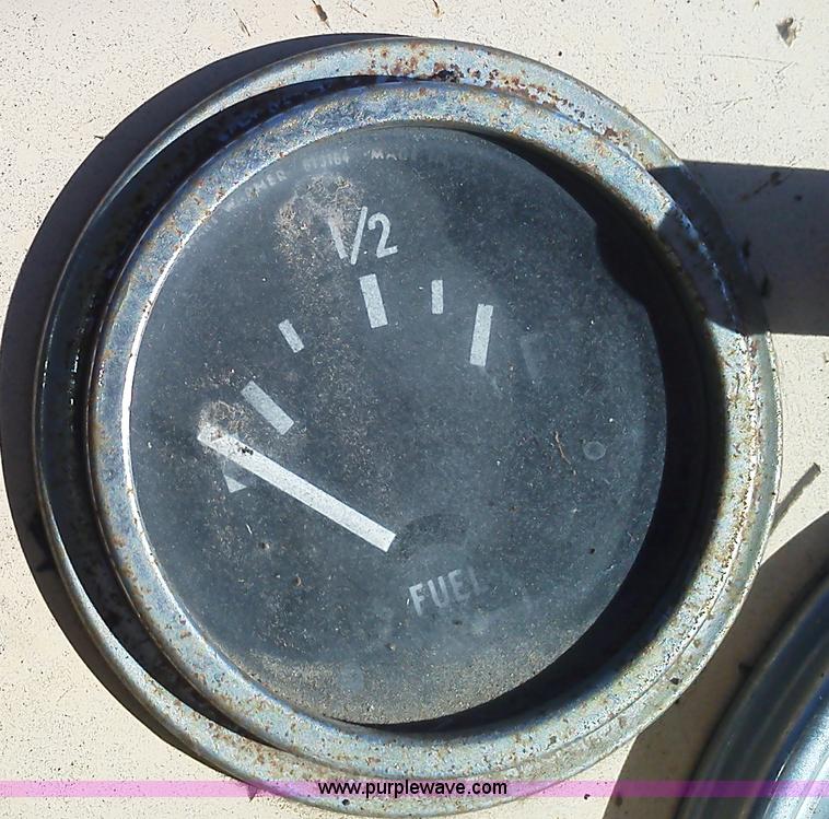 image for item B1716 1967 Case 930 tractor