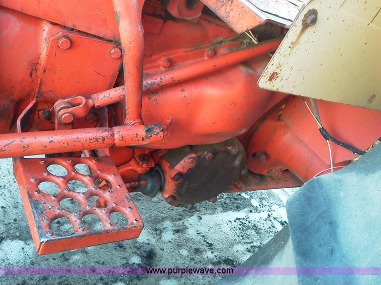 image for item B1716 1967 Case 930 tractor