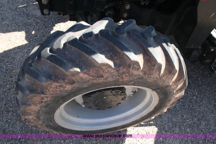 image for item B1803 2005 Case IH JX1075C Maxxim tractor with loader