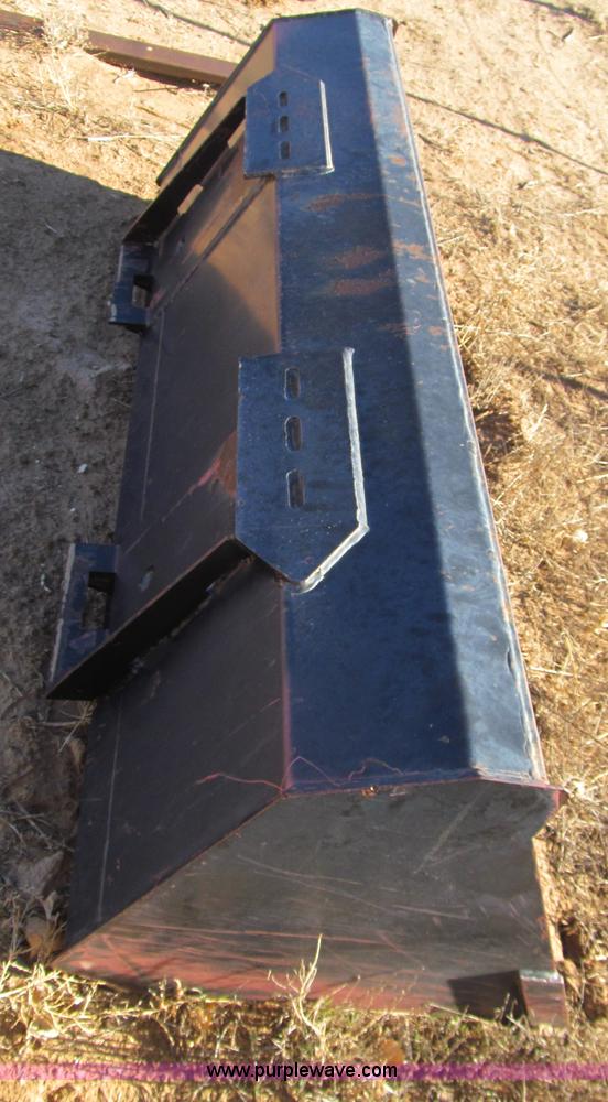 image for item B1803 2005 Case IH JX1075C Maxxim tractor with loader