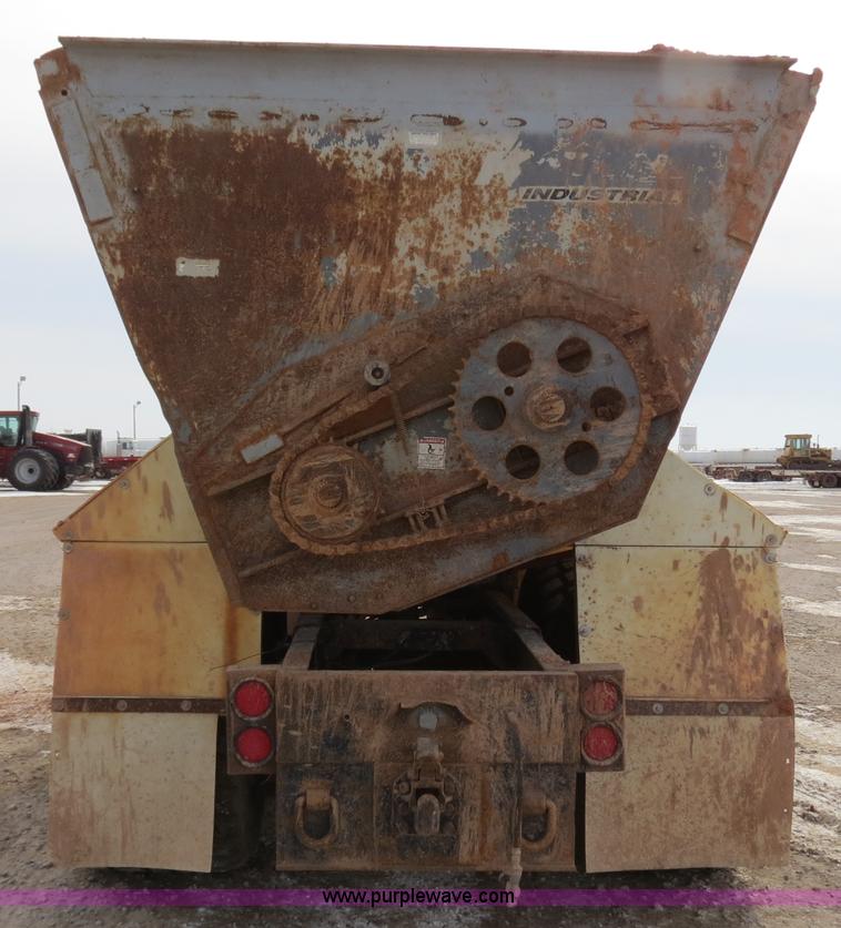 image for item B4549 1994 Peterbilt 377 spreader truck