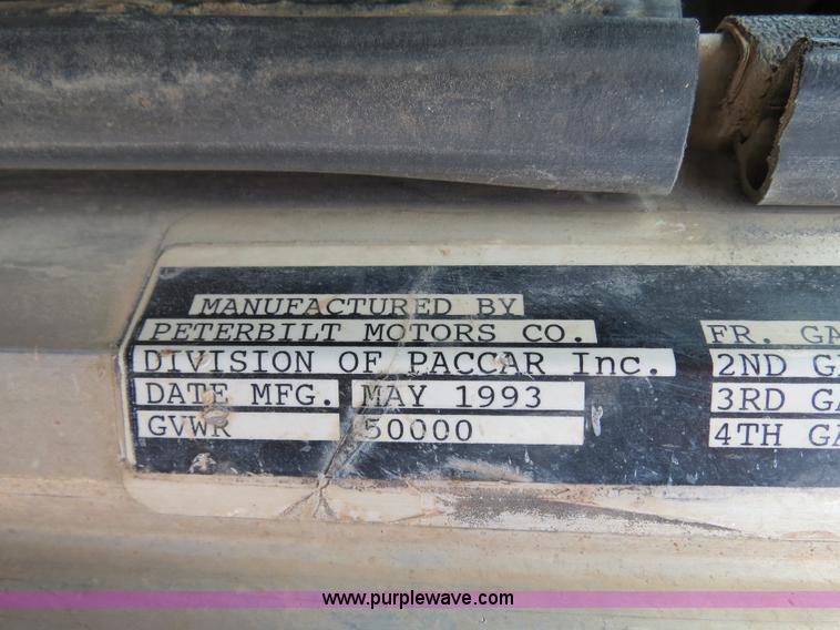 image for item B4549 1994 Peterbilt 377 spreader truck