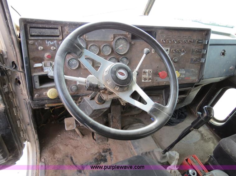 image for item B4549 1994 Peterbilt 377 spreader truck