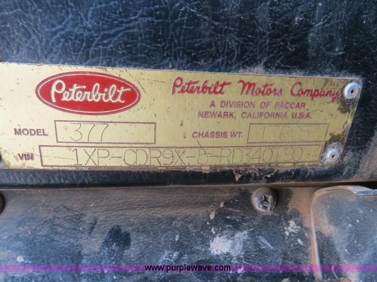 image for item B4549 1994 Peterbilt 377 spreader truck