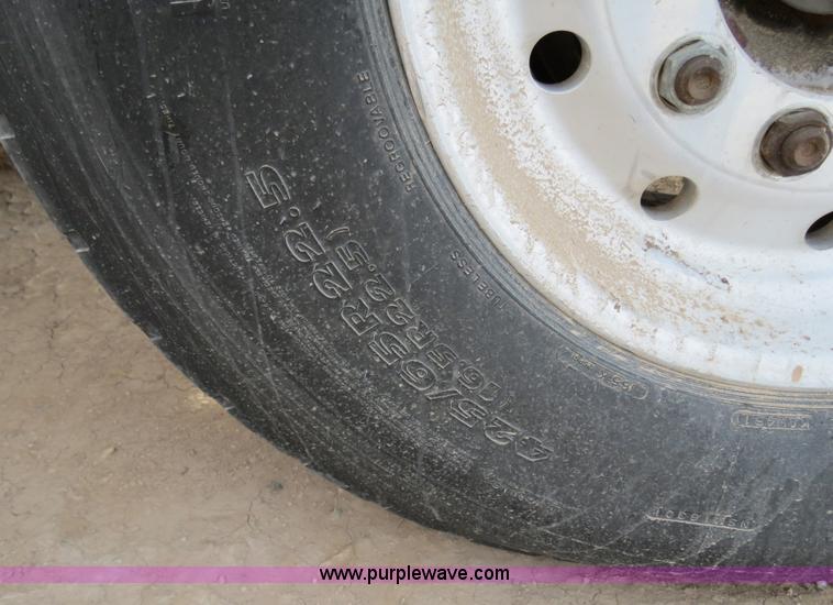 image for item B4549 1994 Peterbilt 377 spreader truck