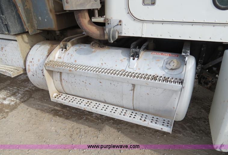 image for item B4549 1994 Peterbilt 377 spreader truck