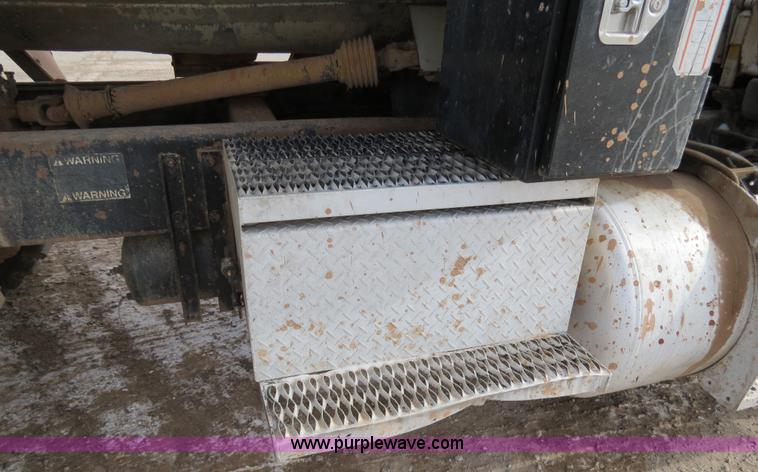 image for item B4549 1994 Peterbilt 377 spreader truck