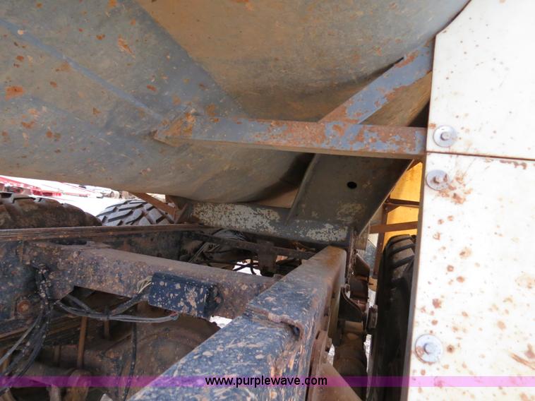 image for item B4549 1994 Peterbilt 377 spreader truck