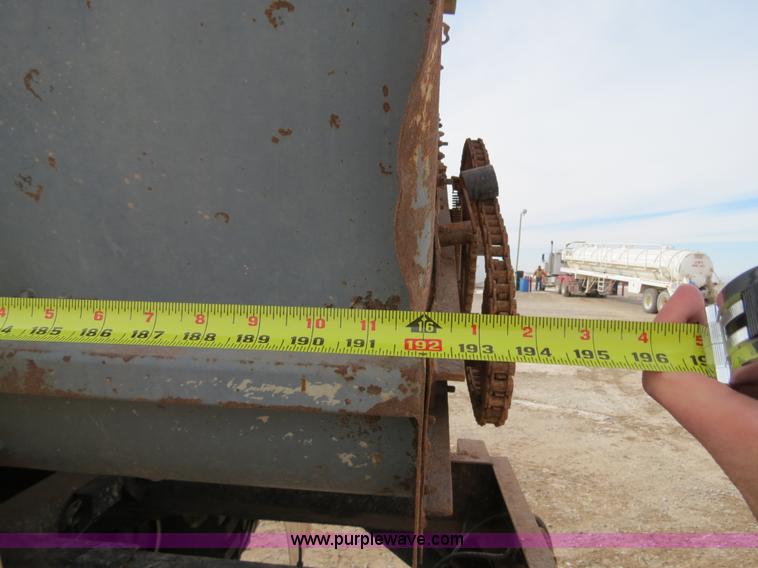 image for item B4549 1994 Peterbilt 377 spreader truck