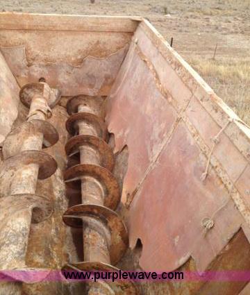 image for item B4549 1994 Peterbilt 377 spreader truck