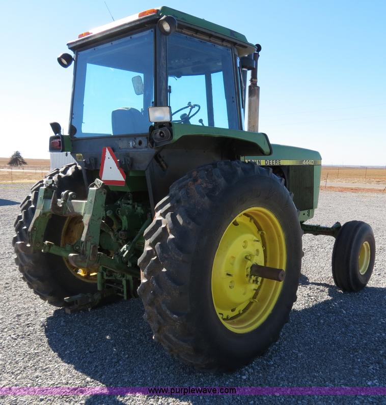 image for item B4563 1978 John Deere 4440 tractor