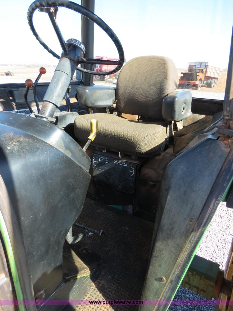 image for item B4563 1978 John Deere 4440 tractor