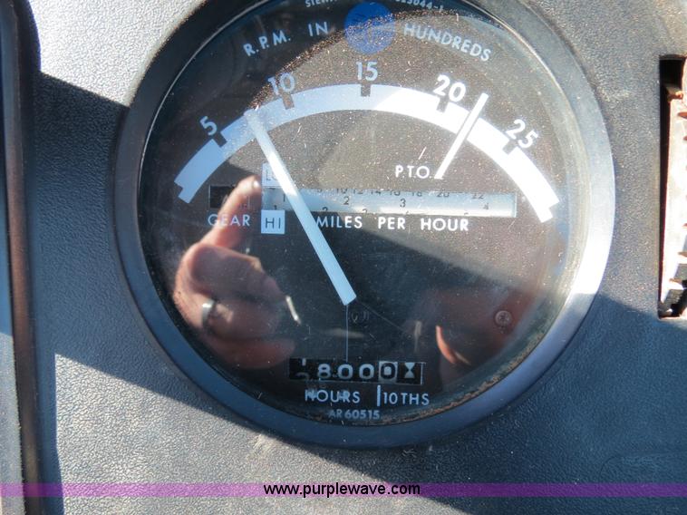 image for item B4563 1978 John Deere 4440 tractor