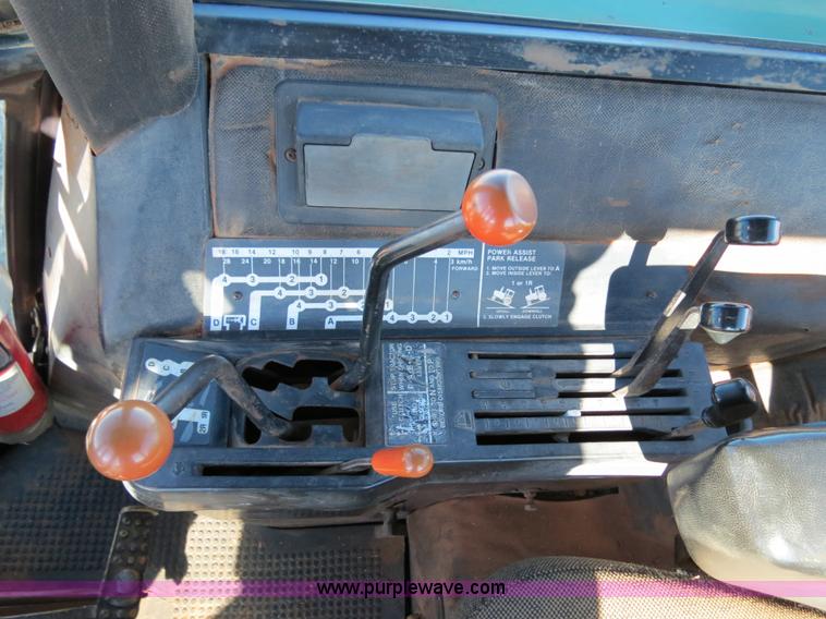 image for item B4563 1978 John Deere 4440 tractor