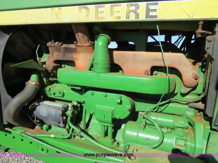 image for item B4563 1978 John Deere 4440 tractor