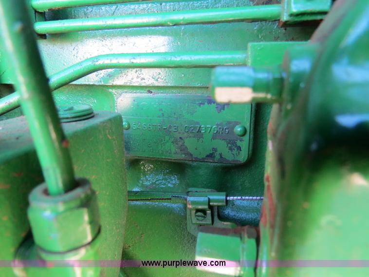image for item B4563 1978 John Deere 4440 tractor