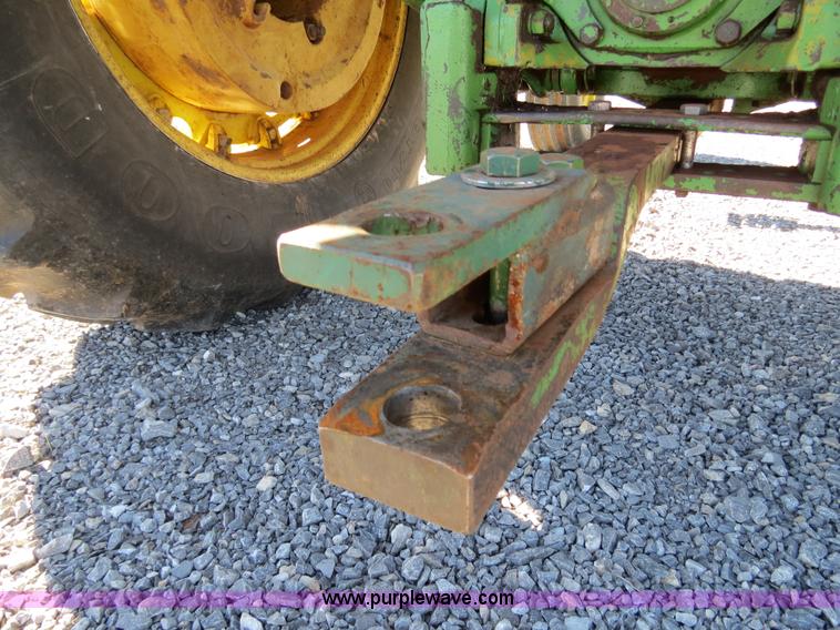 image for item B4563 1978 John Deere 4440 tractor