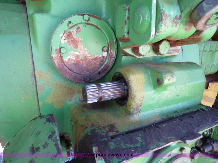 image for item B4563 1978 John Deere 4440 tractor