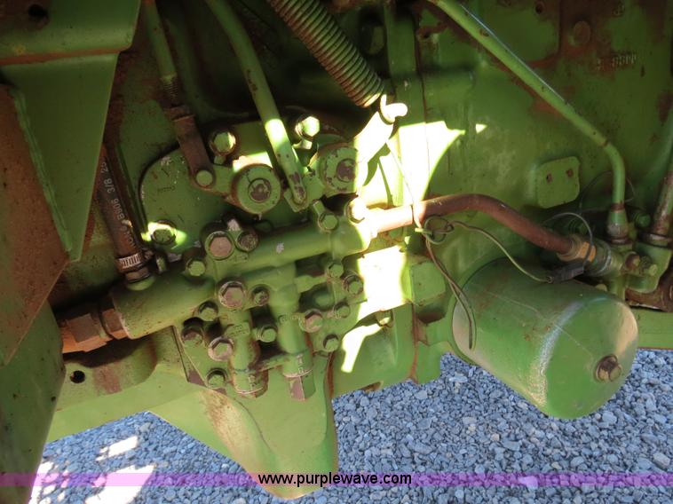 image for item B4563 1978 John Deere 4440 tractor