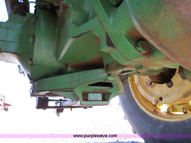 image for item B4563 1978 John Deere 4440 tractor