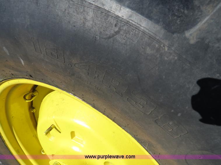 image for item B4563 1978 John Deere 4440 tractor