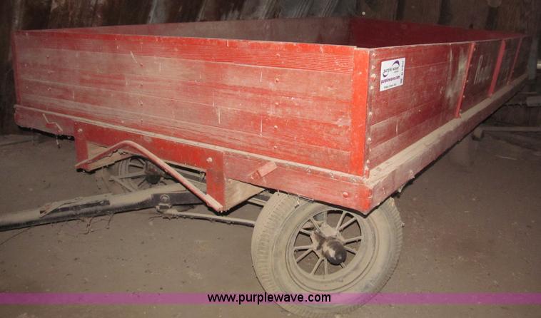 image for item B5307 Radio Flyer 2000 pull type wagon