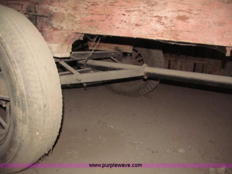 image for item B5307 Radio Flyer 2000 pull type wagon