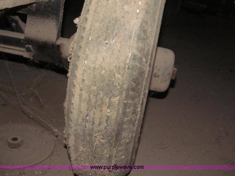 image for item B5307 Radio Flyer 2000 pull type wagon