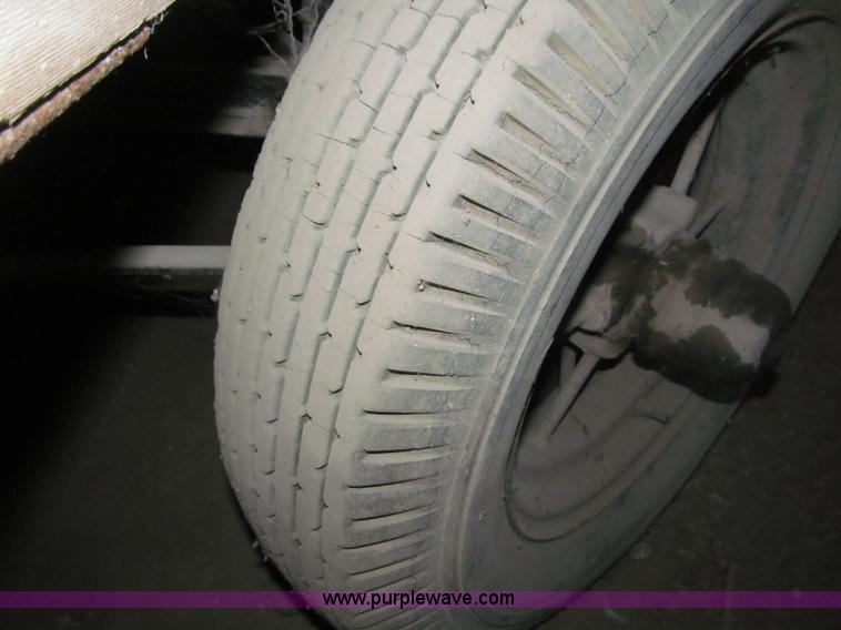 image for item B5307 Radio Flyer 2000 pull type wagon