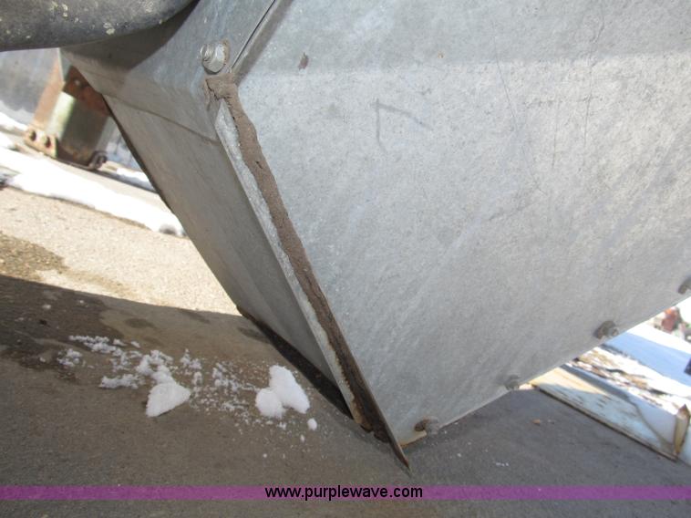 image for item B5308 Circle 10 ton bulk tank