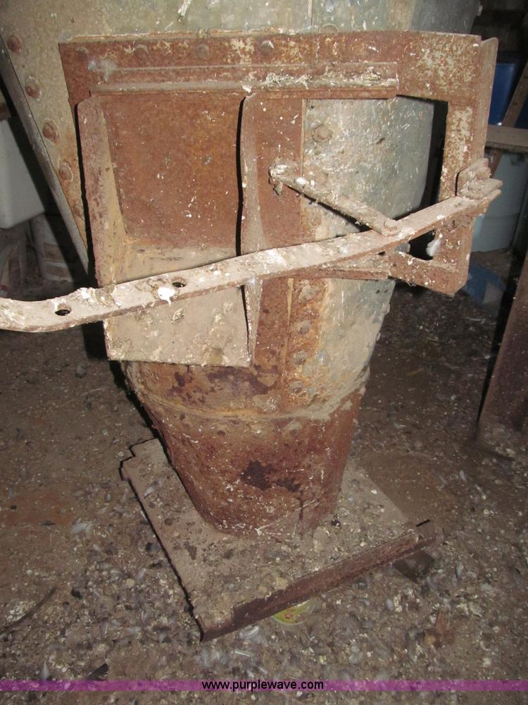 image for item B5309 BS&B four ton bulk tank