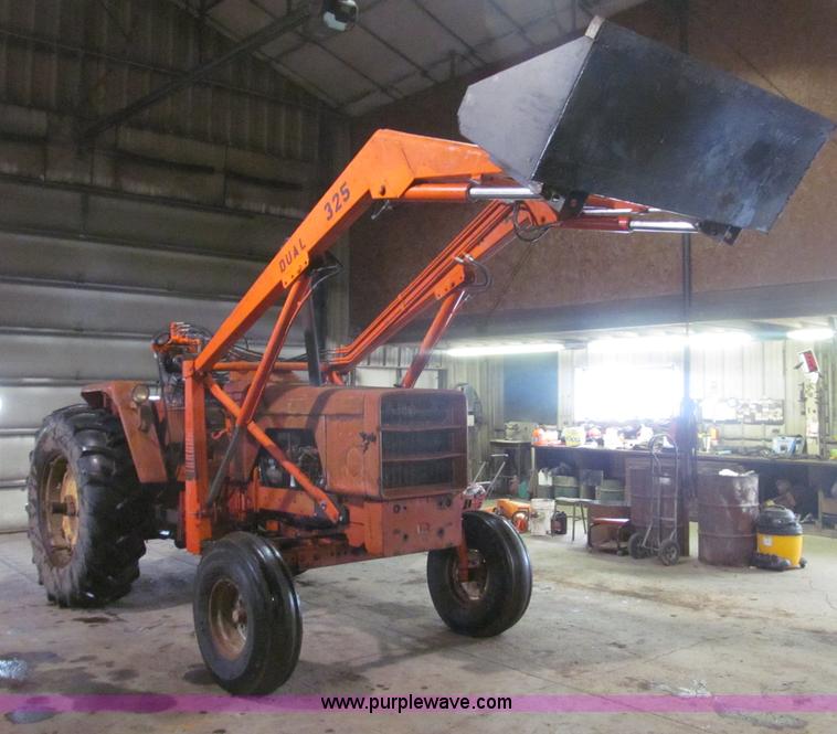 image for item B5318 1965 Allis-Chalmers 190XT row crop tractor