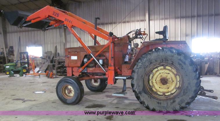 image for item B5318 1965 Allis-Chalmers 190XT row crop tractor