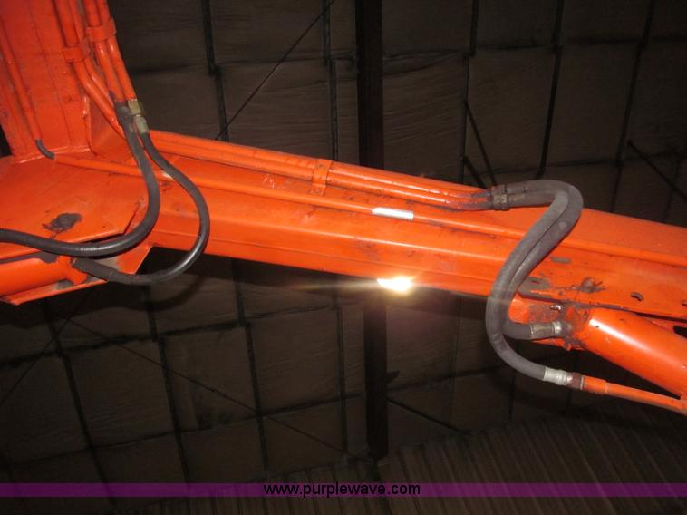 image for item B5318 1965 Allis-Chalmers 190XT row crop tractor