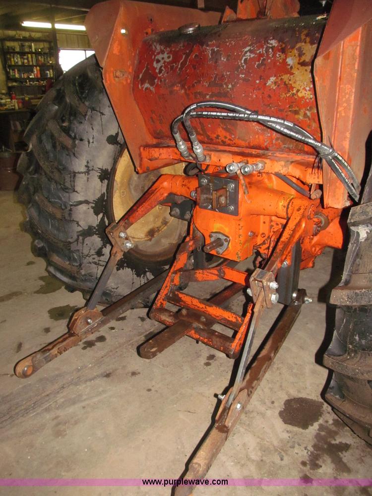 image for item B5318 1965 Allis-Chalmers 190XT row crop tractor