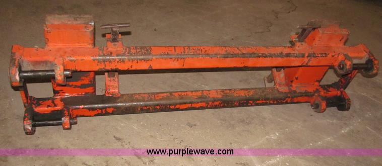 image for item B5318 1965 Allis-Chalmers 190XT row crop tractor