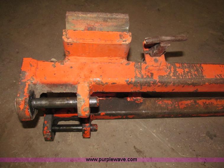 image for item B5318 1965 Allis-Chalmers 190XT row crop tractor