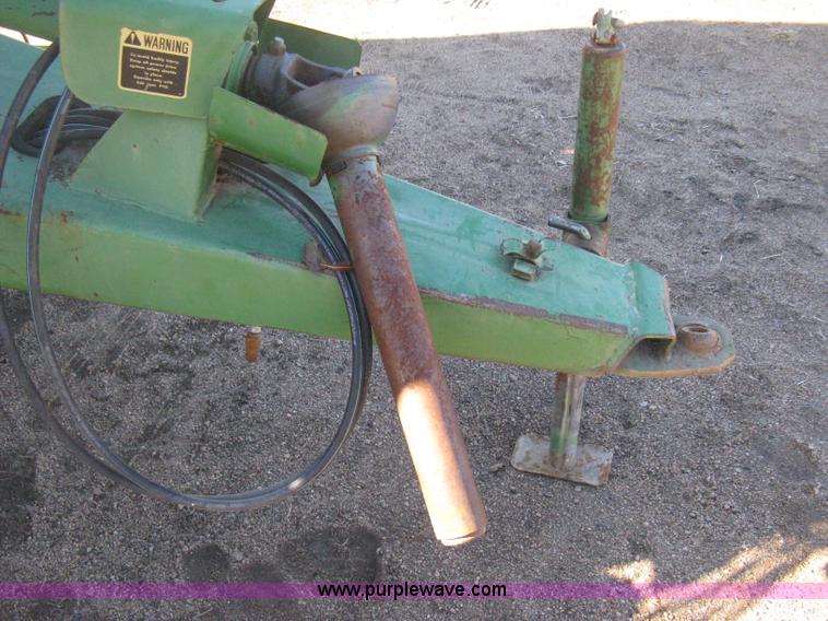 image for item B8427 John Deere 510 round baler