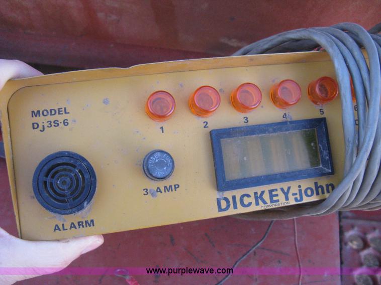 image for item B8430 International 400 Cyclo planter