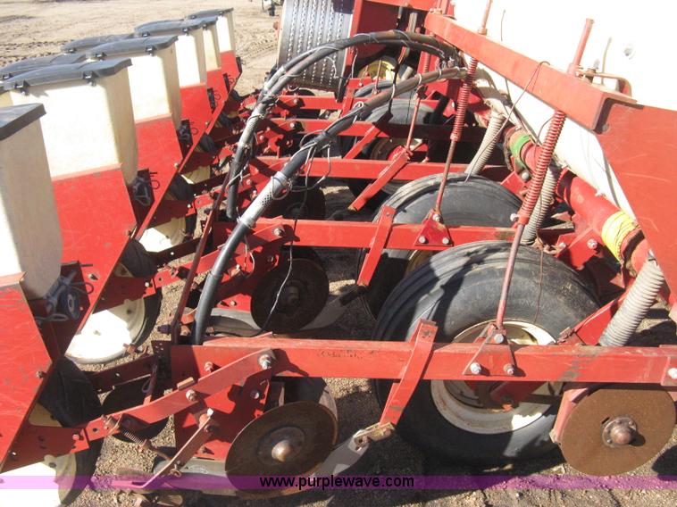 image for item B8430 International 400 Cyclo planter