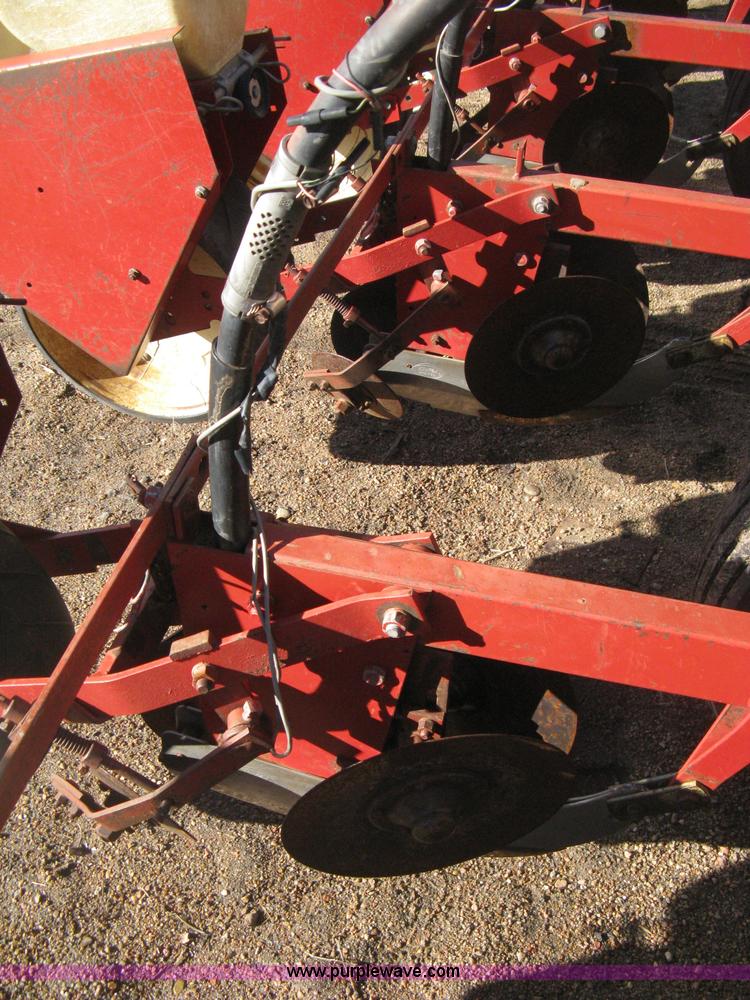 image for item B8430 International 400 Cyclo planter