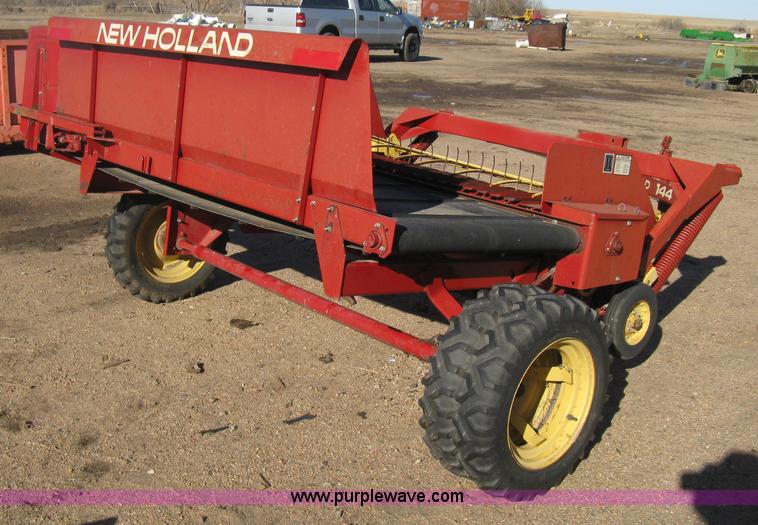 image for item B8433 New Holland 144 windrow inverter